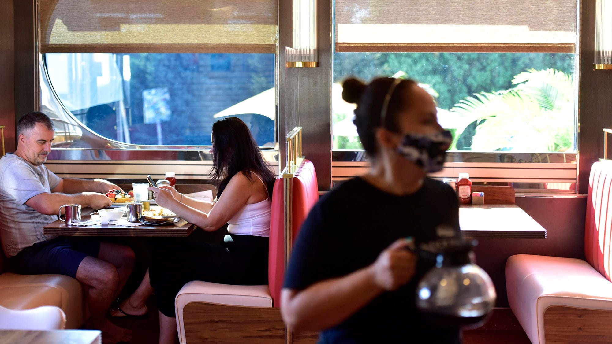 Philadelphia to expand occupancy limits on indoor dining, catered events