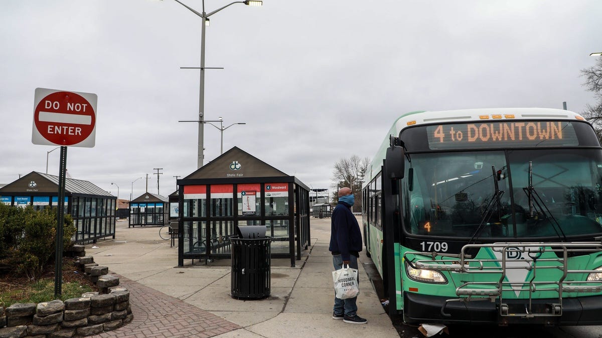 Is a lack of reliable public transportation holding back Southeastern Michigan? That's what some experts think