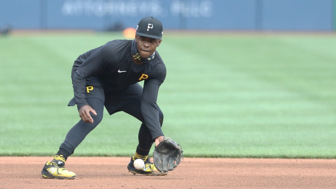 Hayes re-aggrevated injury, heading back to Pittsburgh