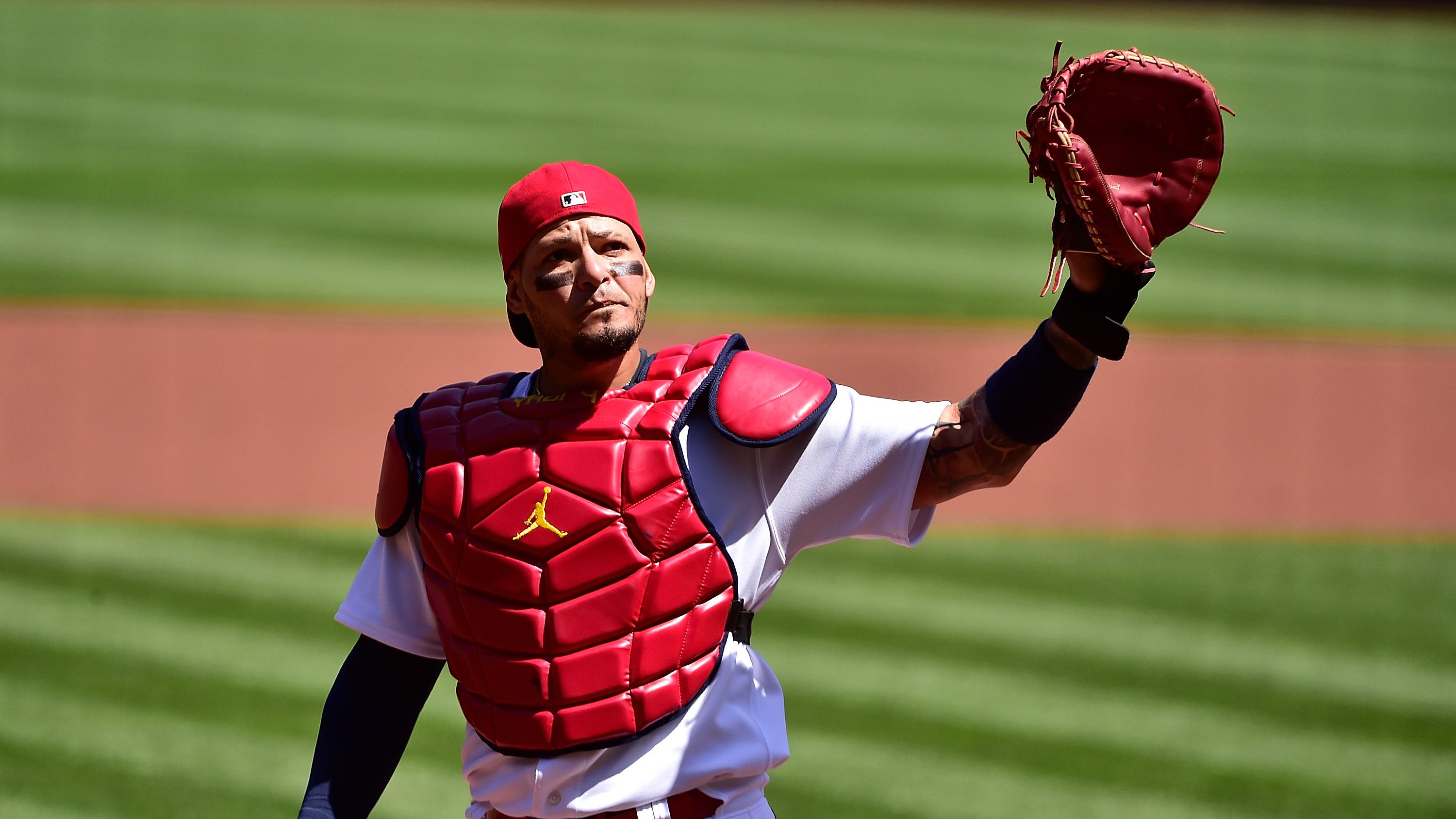 Former Cardinals catcher Joe Girardi reflects on Yadier Molina's 2,000th game