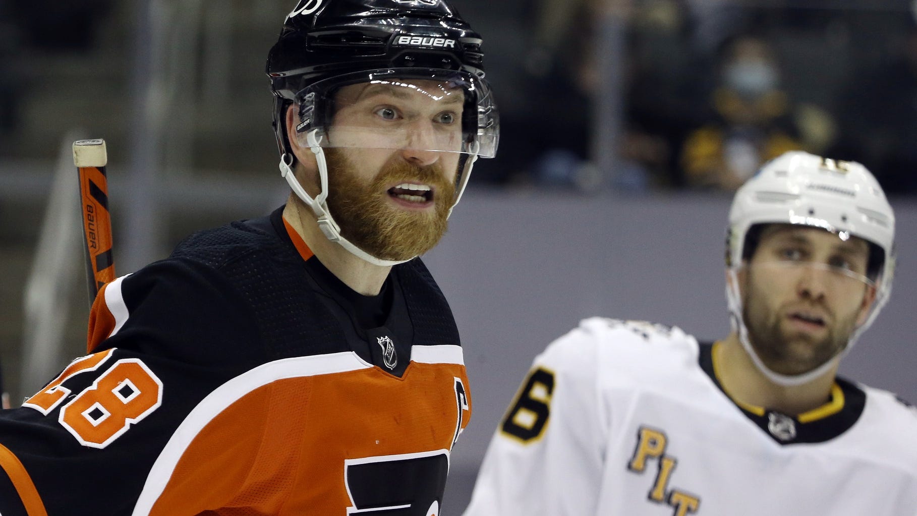 Add captain Claude Giroux to list of people confused, frustrated by Flyers' mediocrity