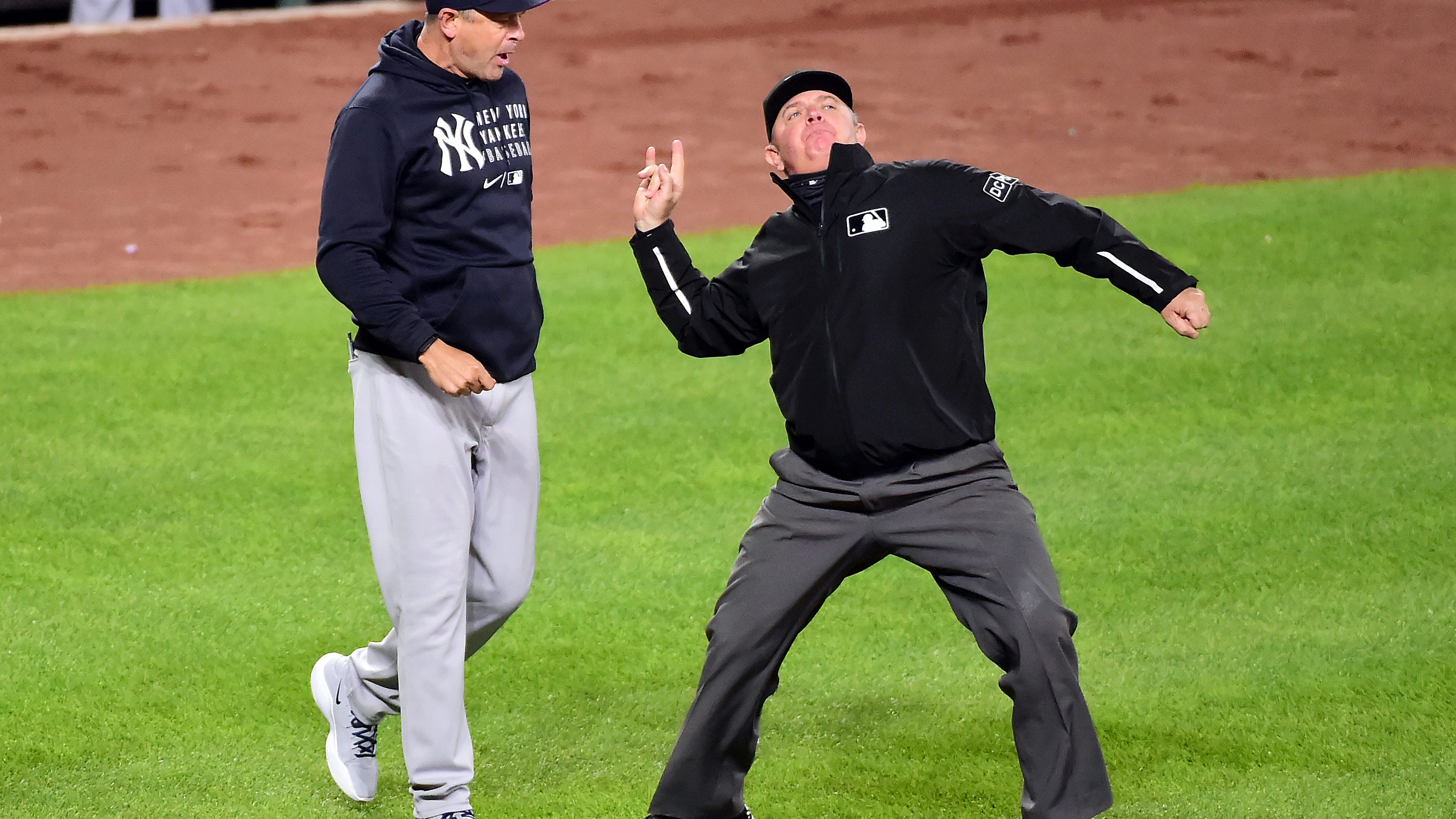 Aaron Boone on eighth-inning ejection: 'It was too quick, and felt like bullying, frankly'