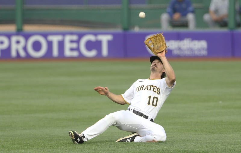 Bryan Reynolds sliding catch