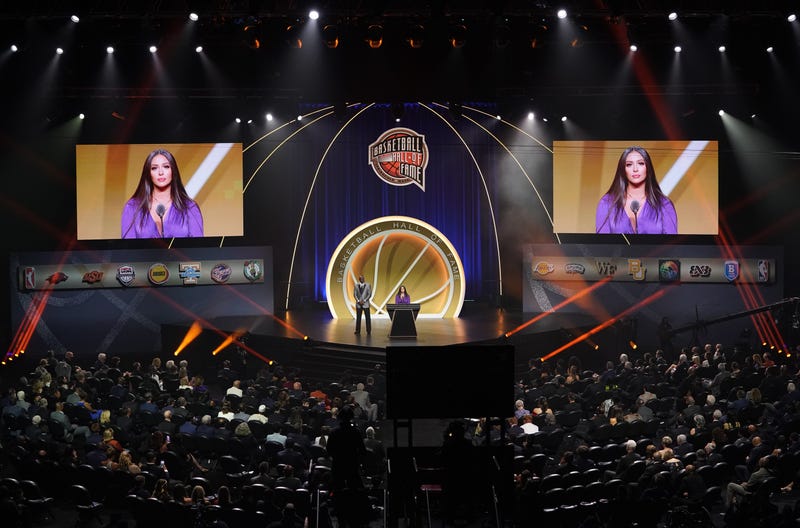 Vanessa Bryant inducts her late husband at the NBA Hall of Fame Induction Ceremony