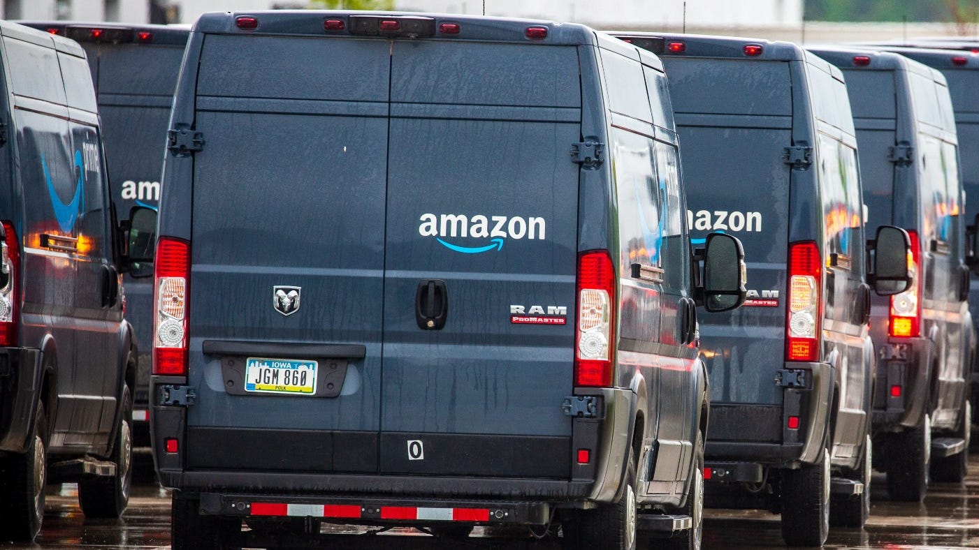 NJ Amazon driver carjacked, taken on wild police chase that ends on train tracks