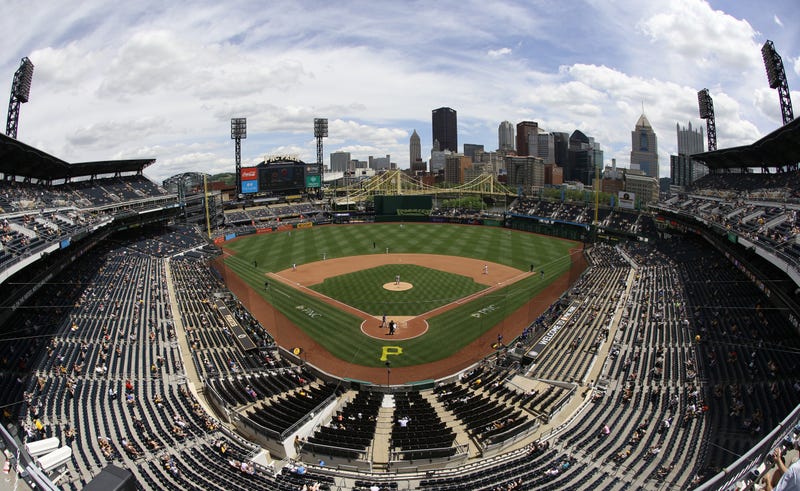 General view as the Chicago Cubs bat against the Pittsburgh Pirates