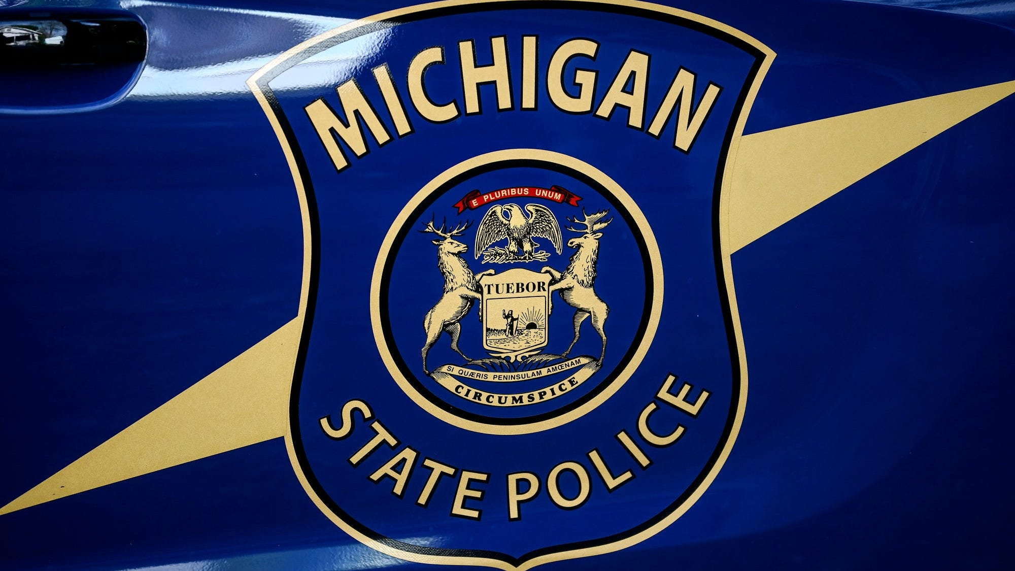 Driver critically injured after speeding on ramp to I-75 in Detroit, slamming into concrete wall: MSP