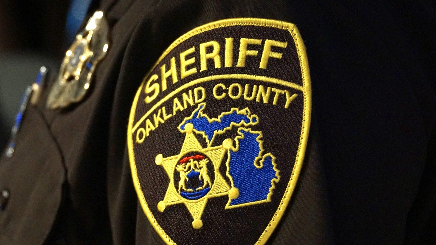 Reward offered for information after man discovered fatally shot in Pontiac apartment