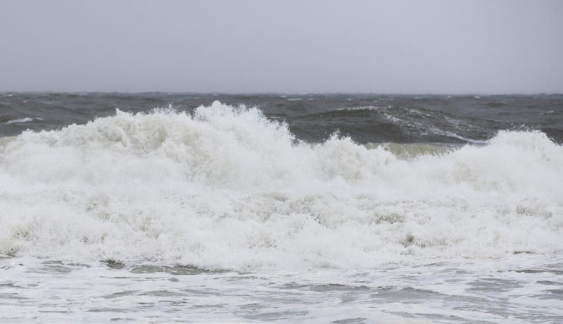 NE Ohio Man Saves 2 From Rip Current While On Vacation