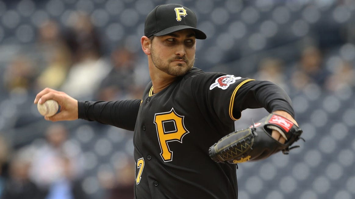 Pirates DeJong impresses in Major League return