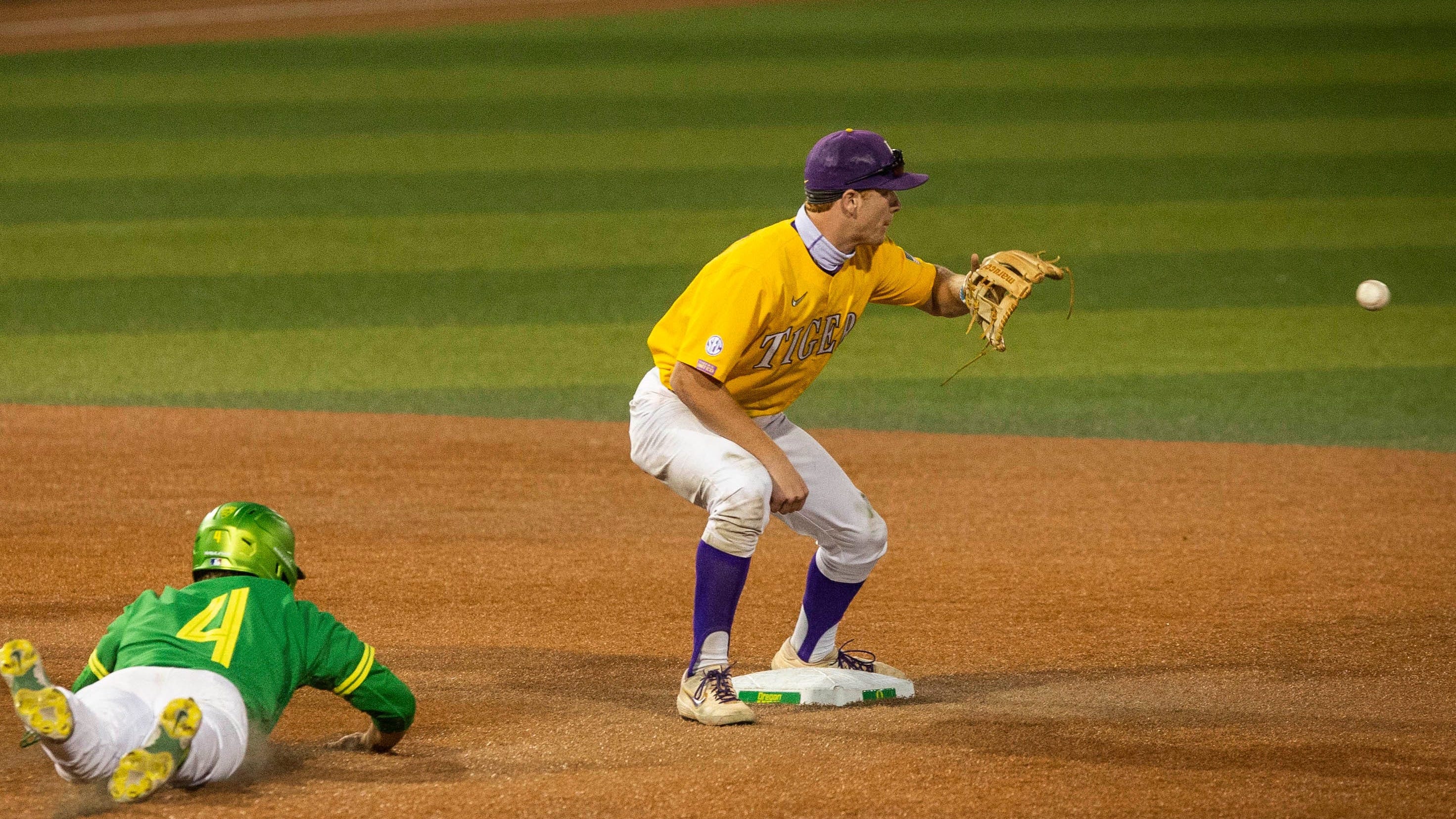 LSU infielder Zach Arnold enters NCAA transfer portal: report