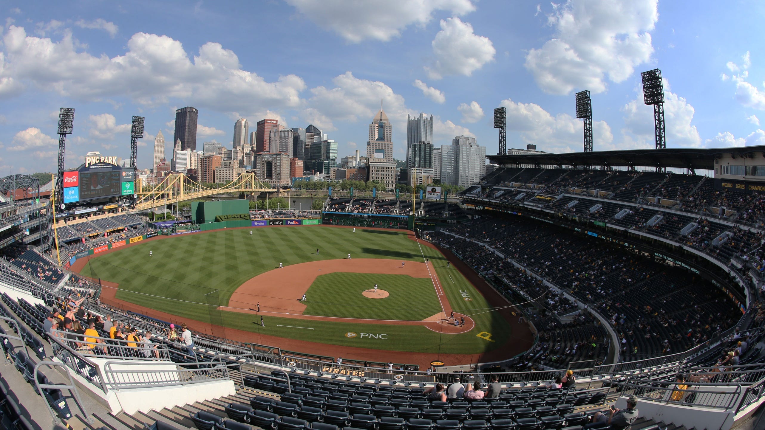 Pirates creating a team Hall of Fame