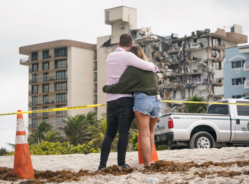 3 men with Chicago ties among missing in Miami-area building collapse