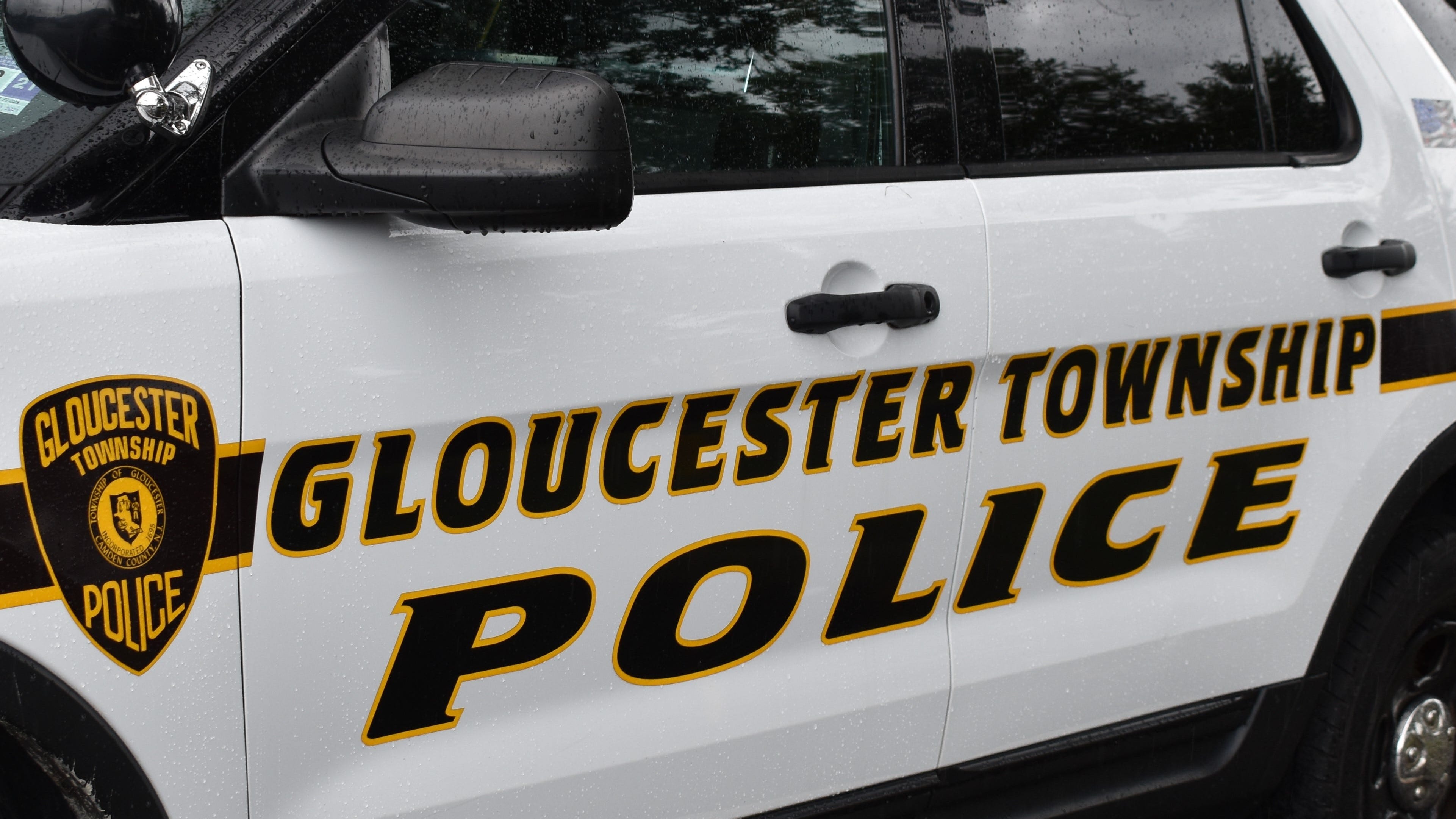 2 cops injured after NJ man who threw bottle at car tries to fight police