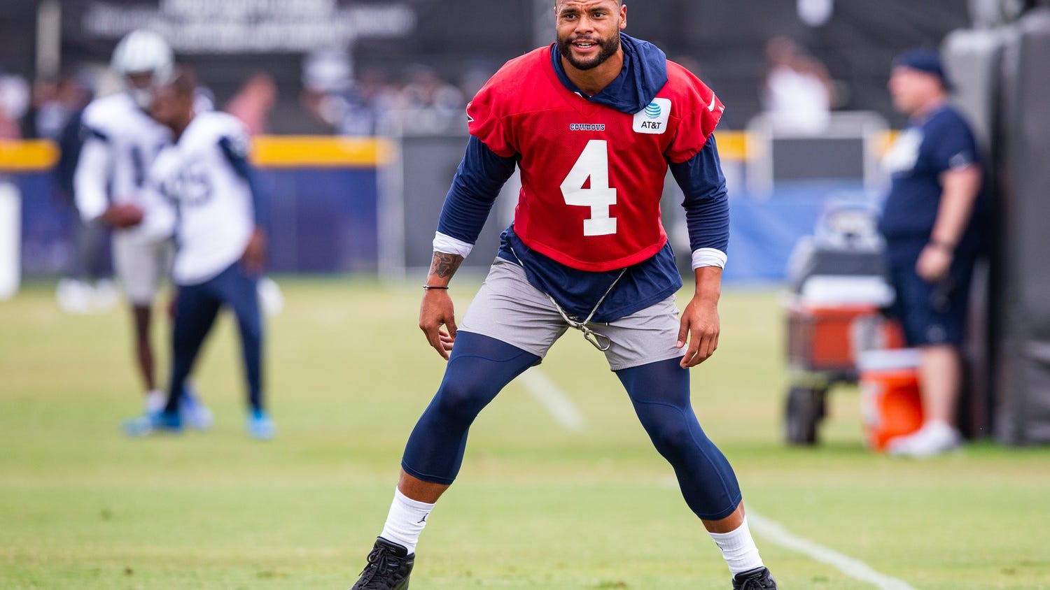 Cowboys to take conservative approach with Dak Prescott's shoulder