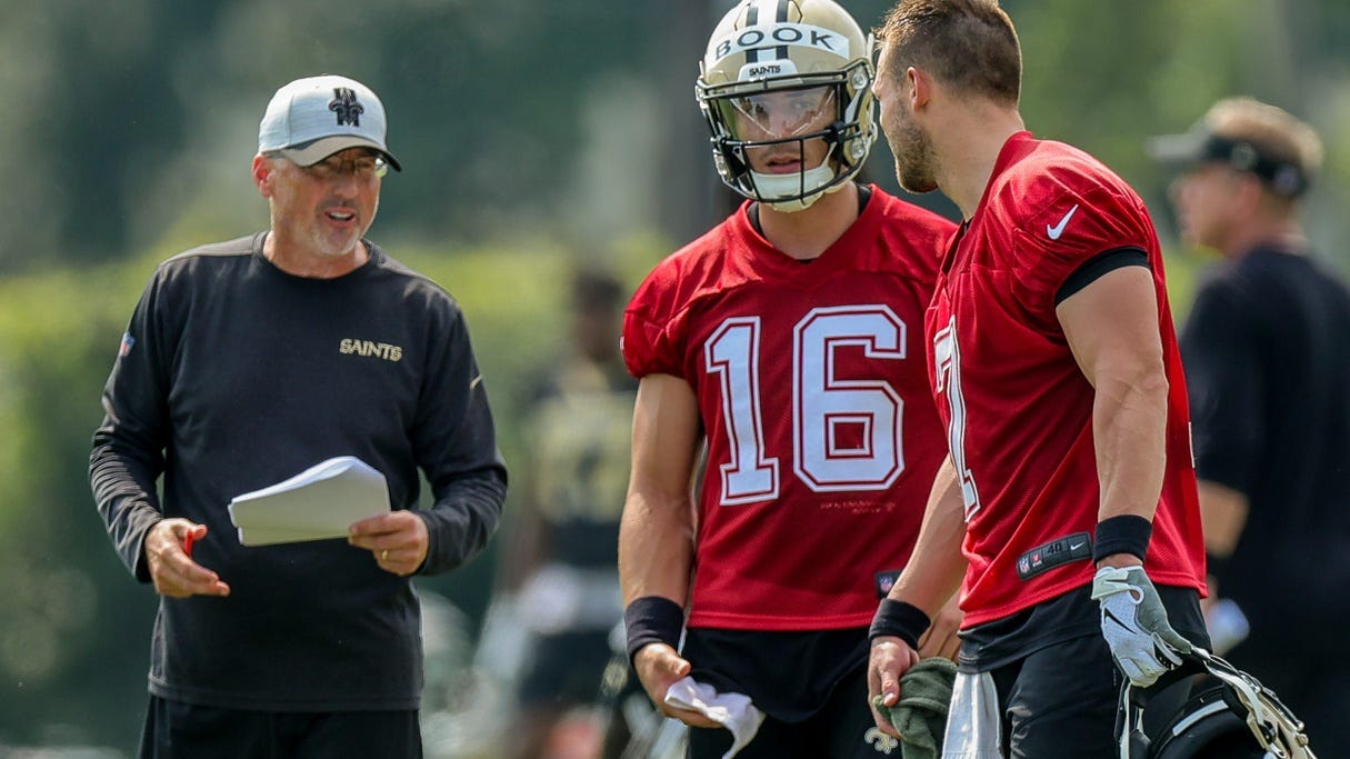 Saints' longtime OC Pete Carmichael to remain in role on Dennis Allen's staff: report