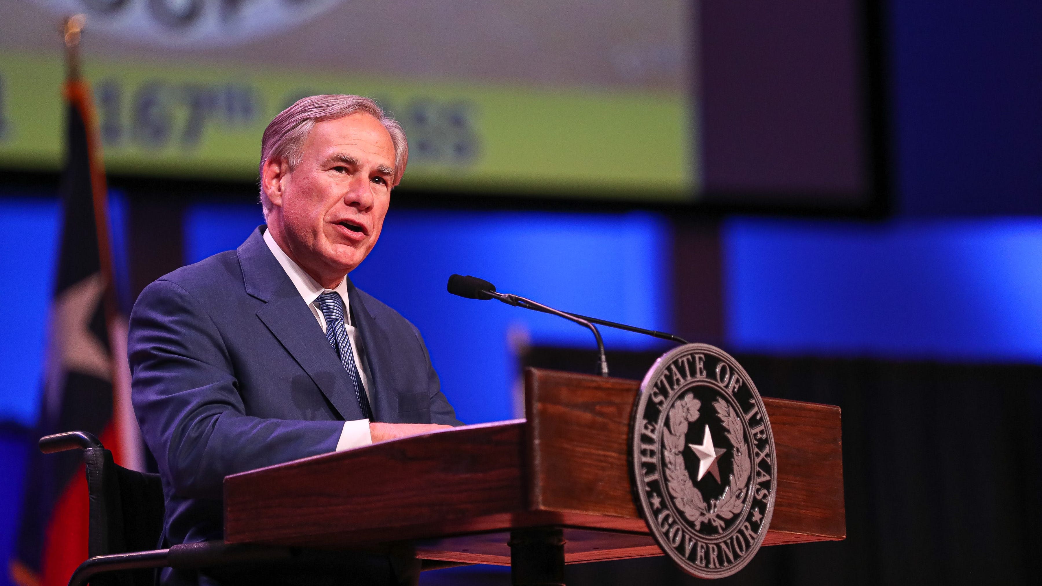 Texas: Governor Abbott tests positive for COVID-19