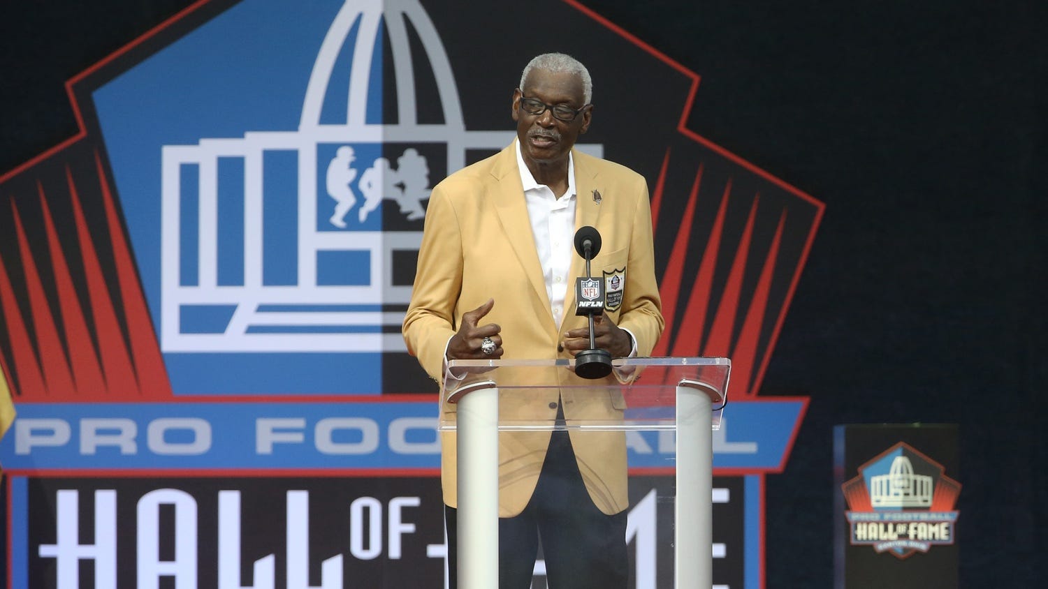 Eagles legend Harold Carmichael finally makes Hall of Fame; team honors him at Linc practice
