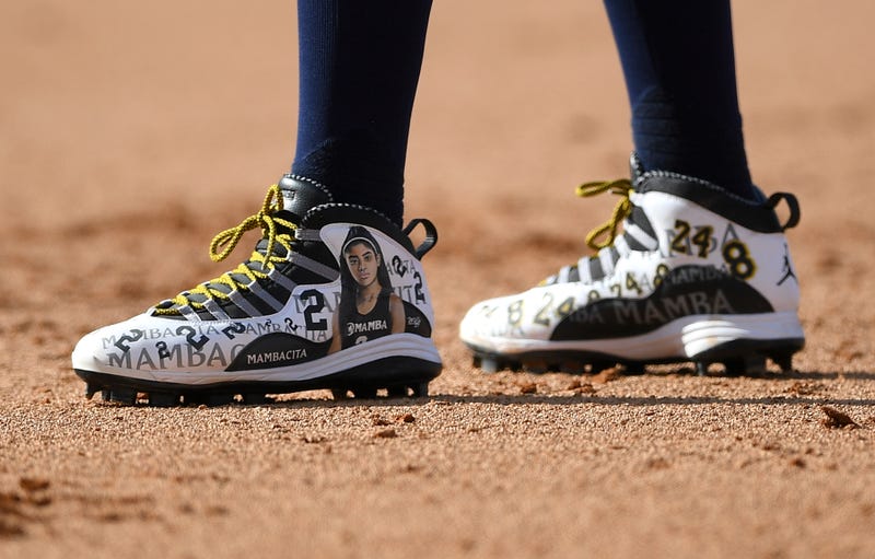 Vladimir Guerrero Jr. cleats pay tribute to Gianna and Kobe Bryant