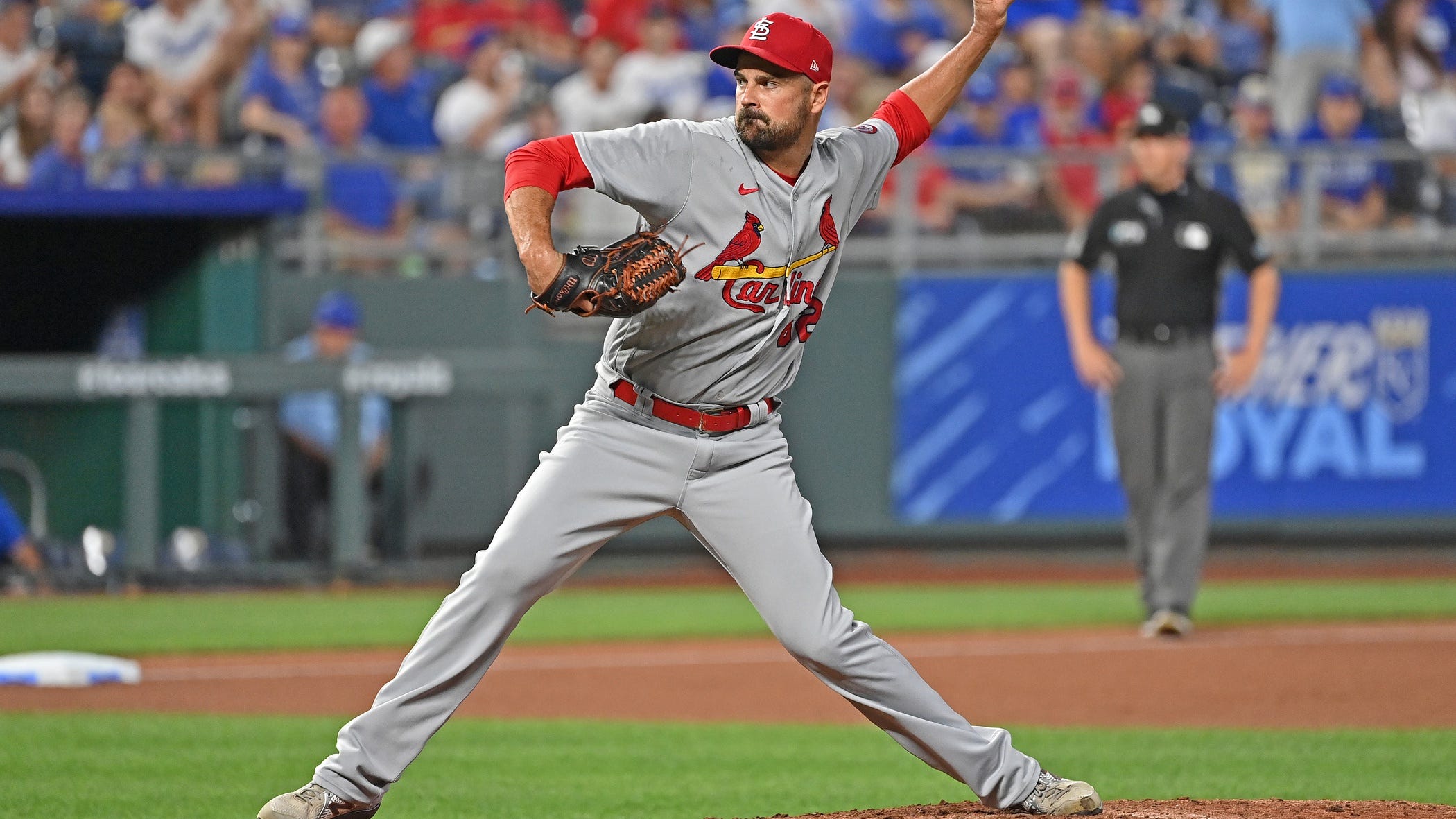 Cardinals sign pitcher T.J. McFarland for 2022 season