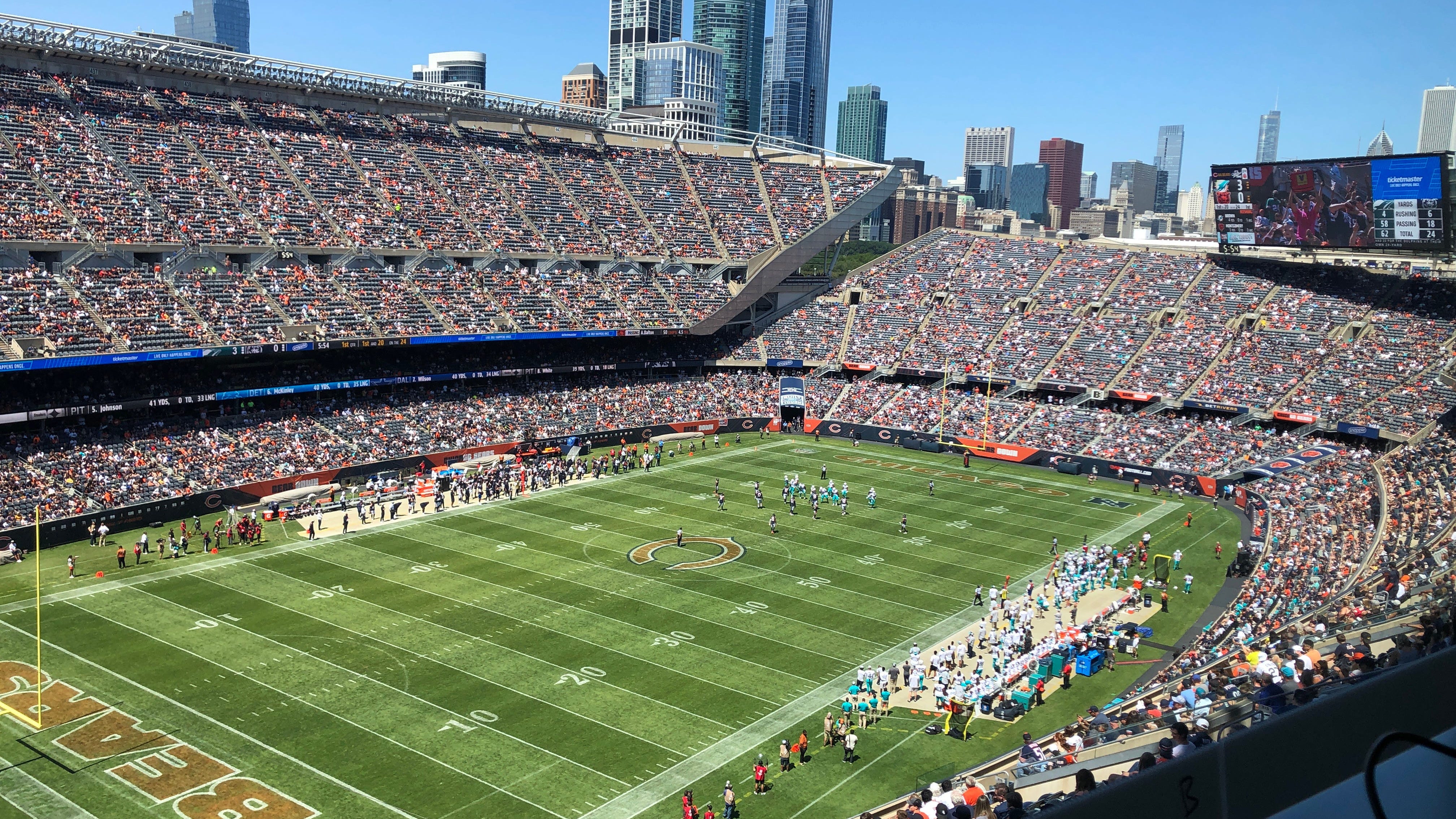 Lightfoot considering Soldier Field's future with or without Bears