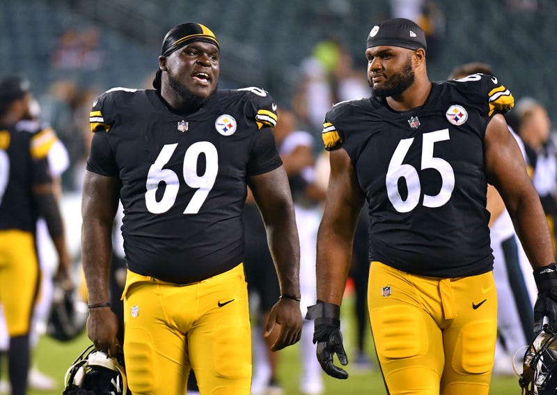 Steelers offensive linemen Dan Moore and Kevin Dotson