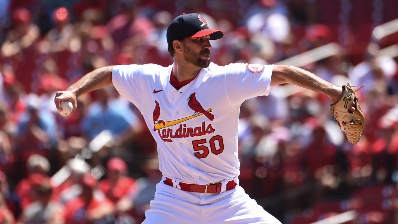 'Modern-day Gibson': 10 things Cardinals fans need to know about Wainwright's last start