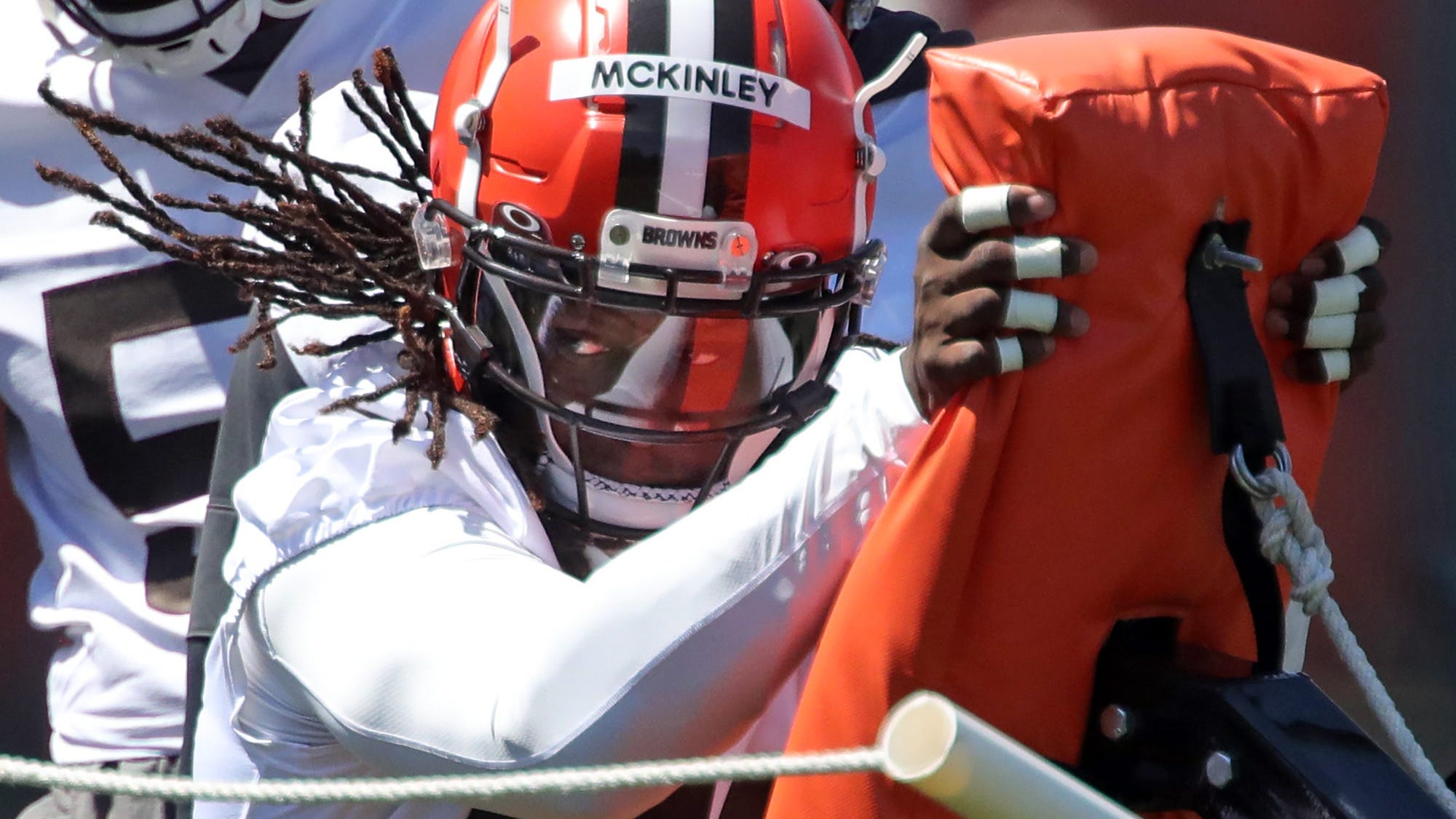 Cowboys sign 3 to practice squad, including former 1st round pick