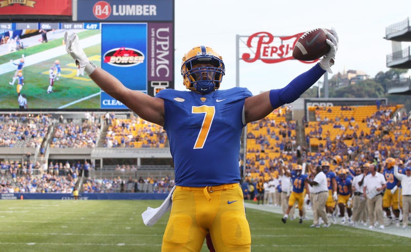Lucas Krull celebrates touchdown