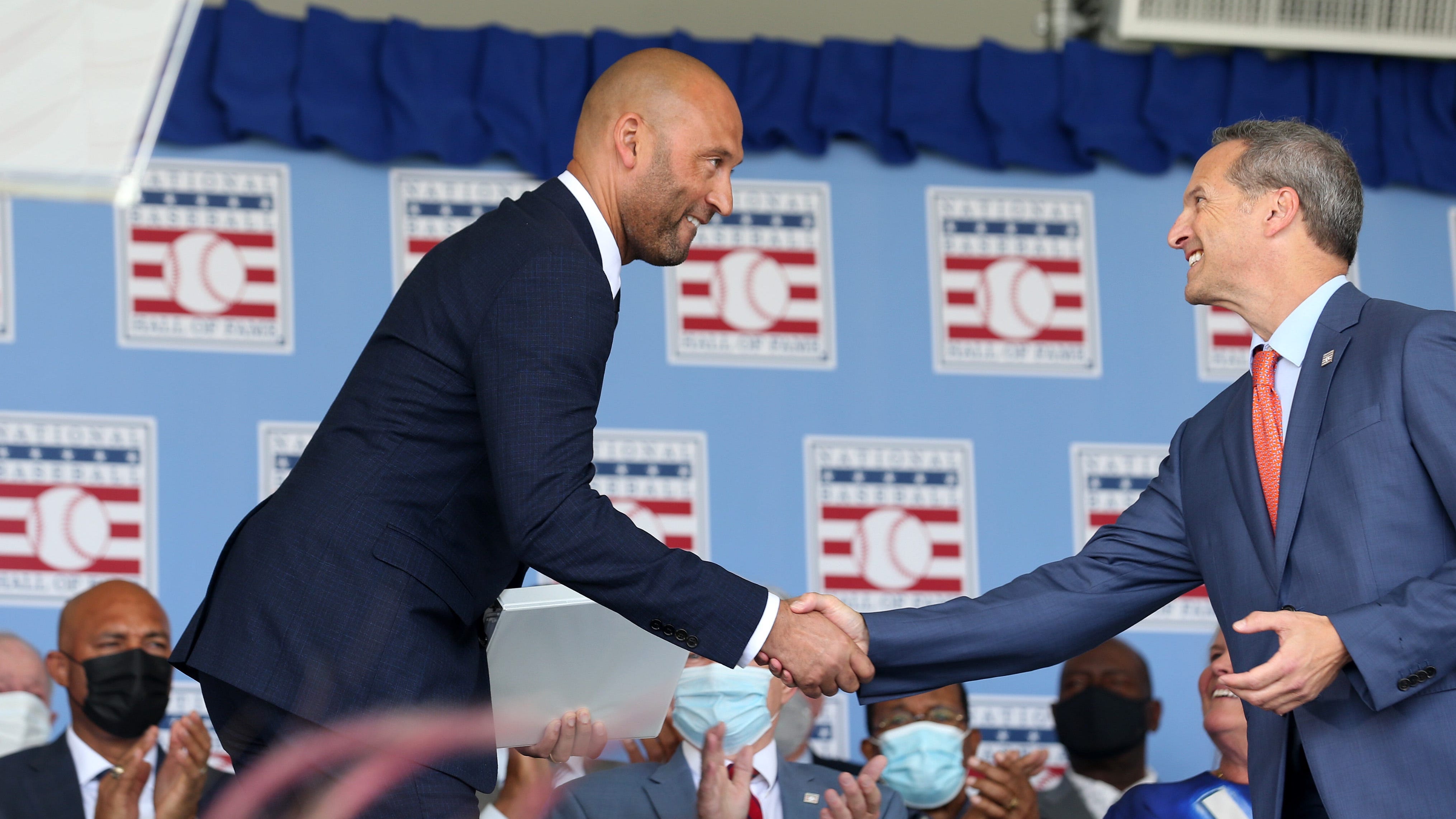 Derek Jeter, idolized by an entire generation, thanks his own idols in Hall of Fame speech
