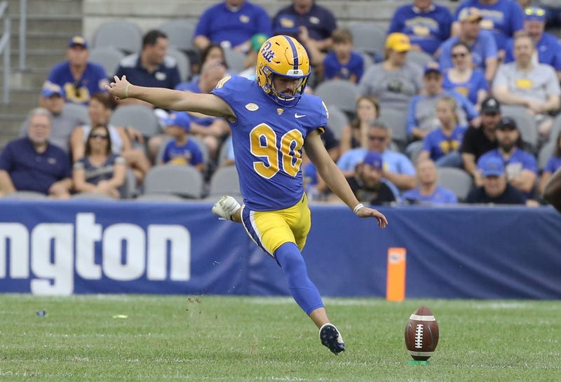 Ben Sauls kicking