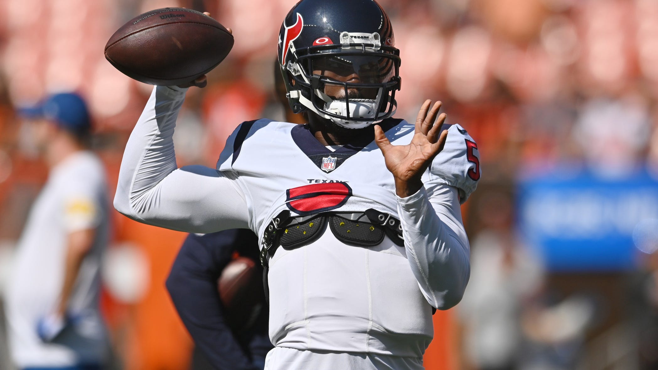 Texans QB Tyrod Taylor to start against Dolphins