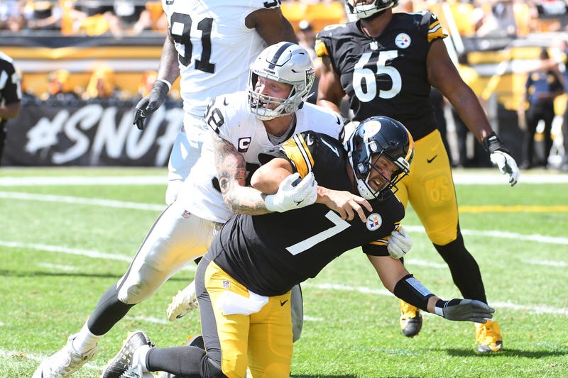 Ben Roethlisberger hit after throw