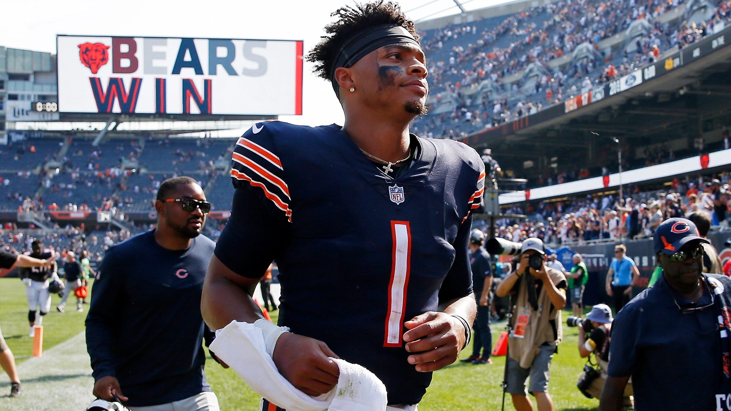 Emma's Tailgater: Why Bears rookie Justin Fields has what it takes to be a franchise quarterback