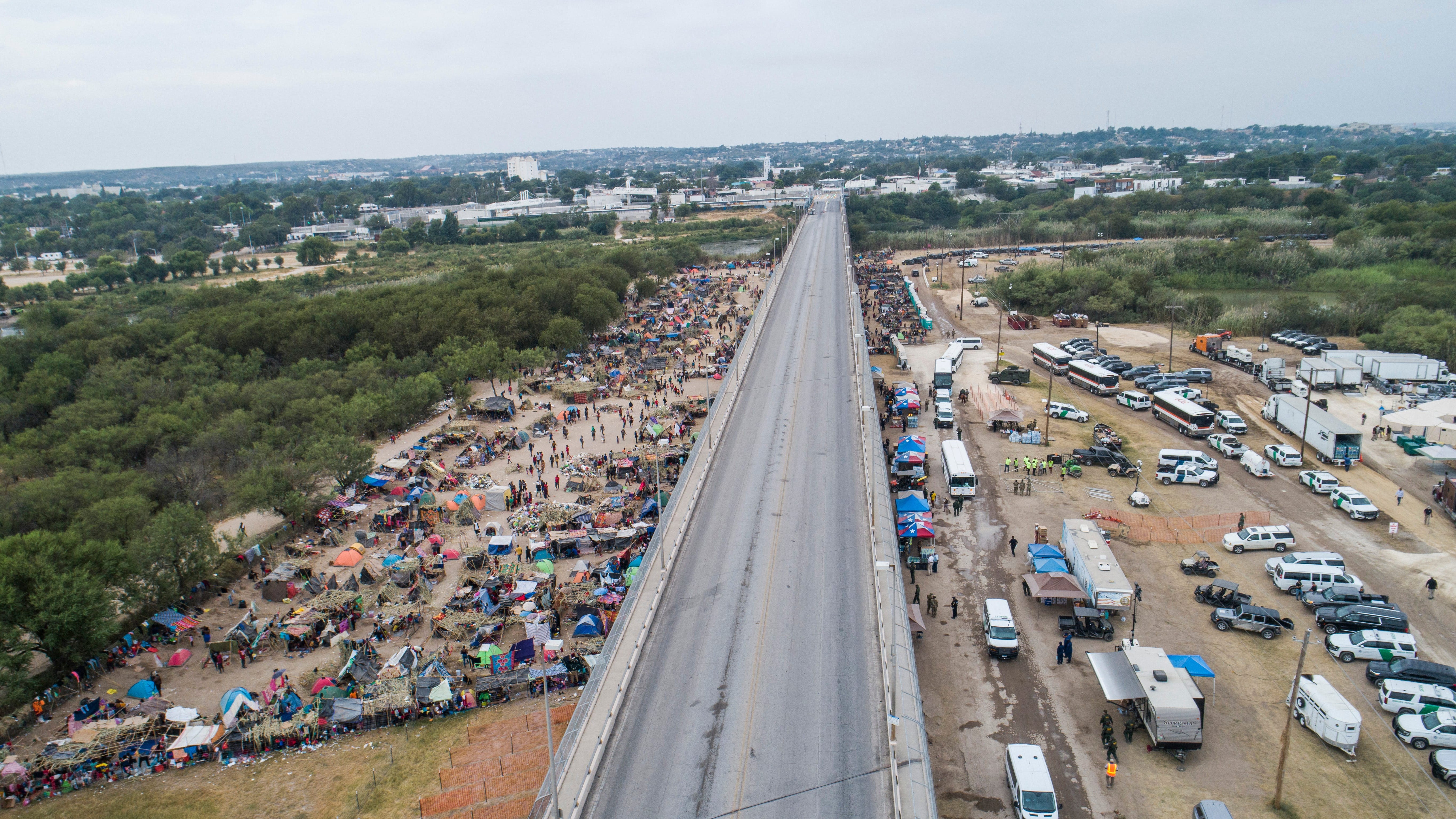 Gov. Abbott in Del Rio, getting first-hand look at border