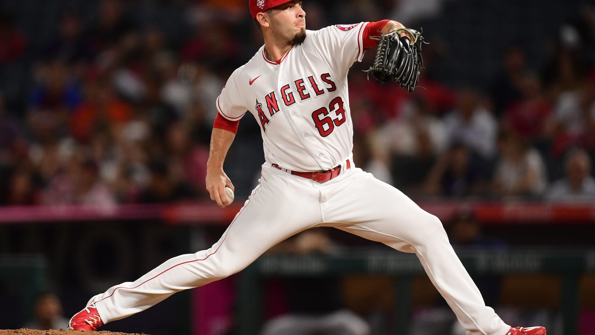 Red Sox claim RHP Kyle Tyler off waivers