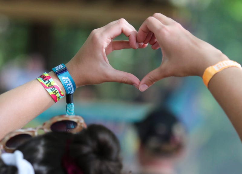 Hand Signal Learned Via Tik Tok Becomes Lifesaver