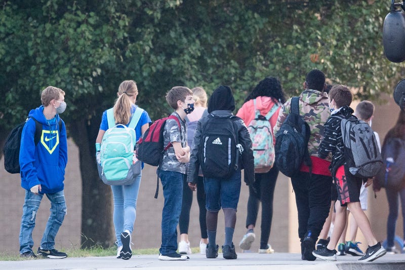 Should schools be able to mandate students to wear a mask?