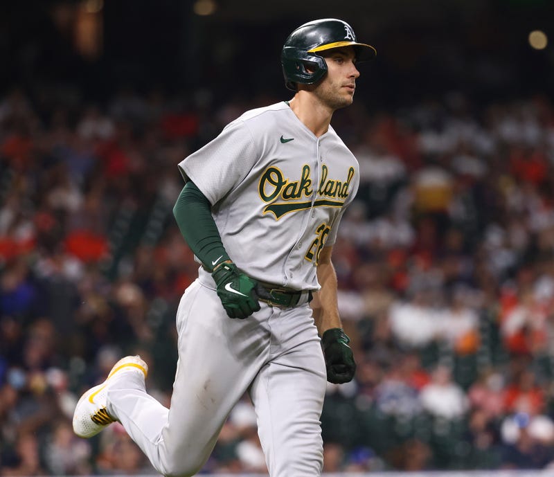 Olson signs with Braves