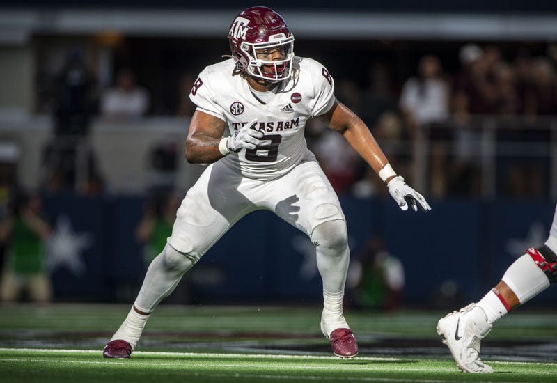 DeMarvin Leal playing at Cowboy Stadium with Texas A&M