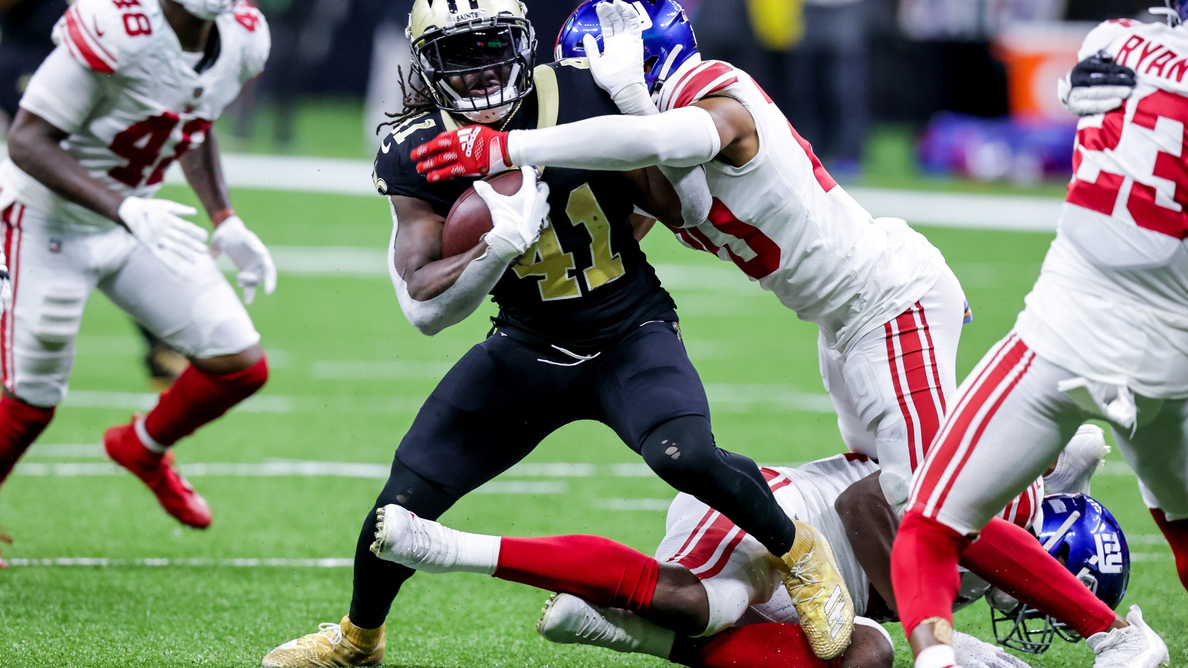Alvin Kamara won't channel Keyshawn Johnson, but Saints RB knows catches will come