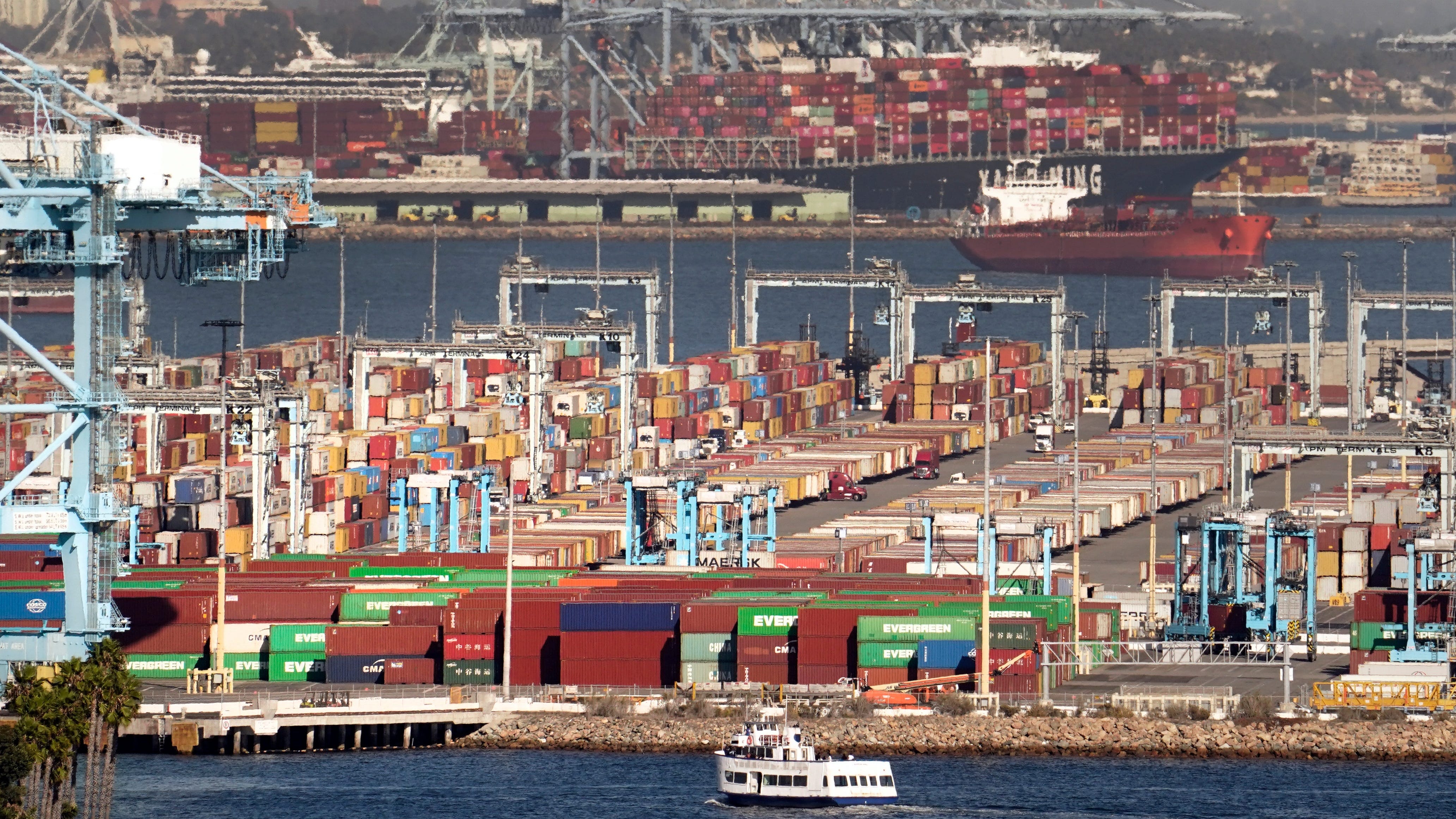 Ports again delay idling container fines as backlog progress continues