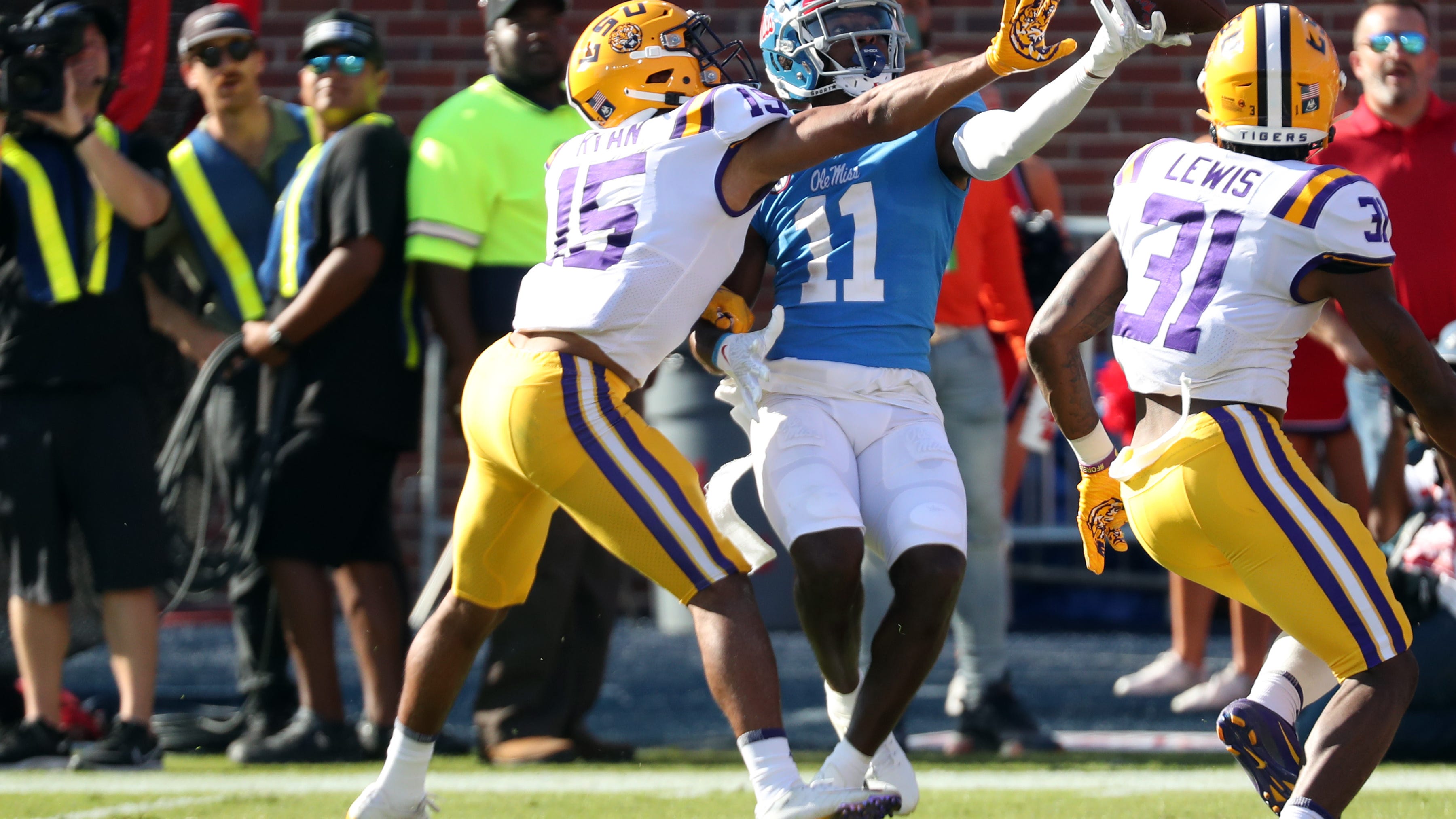 3 takeaways from LSU disaster at Ole Miss: The Tigers haven't quit, but it looks close