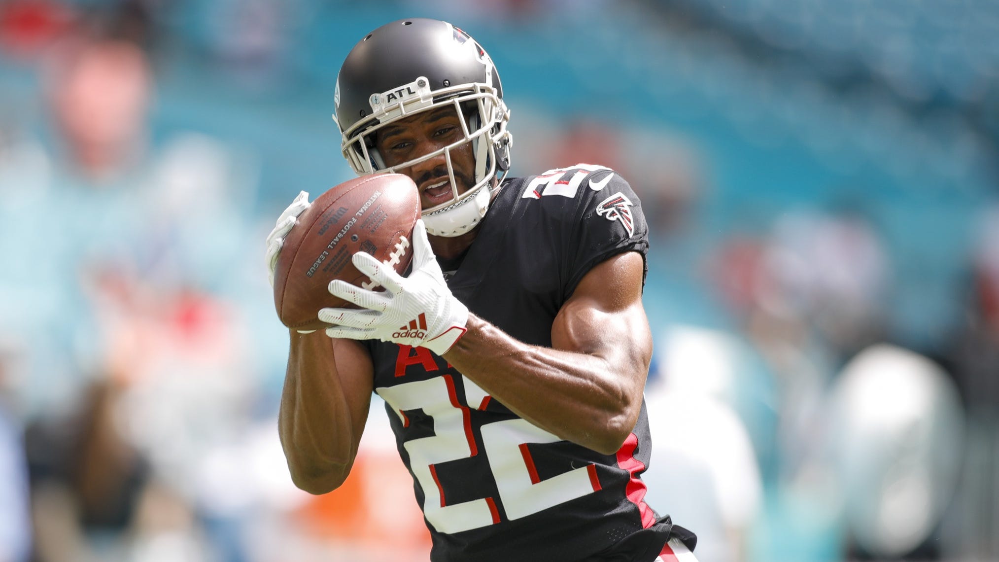 Texans sign former Falcons starting CB Fabian Moreau