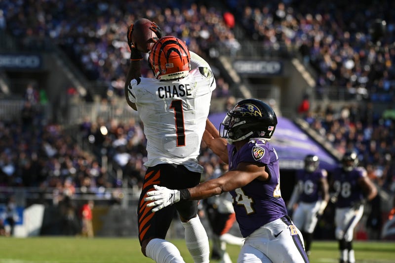 Ja'marr Chase catches a ball over Marlon Humphrey