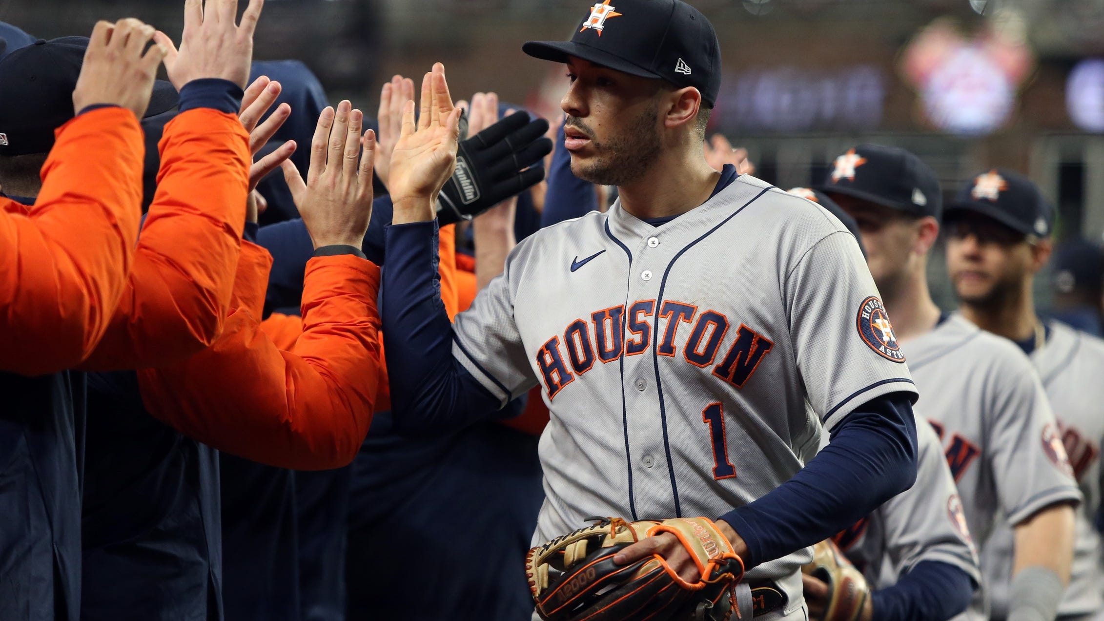 Astros plan to pursue Carlos Correa in free agency