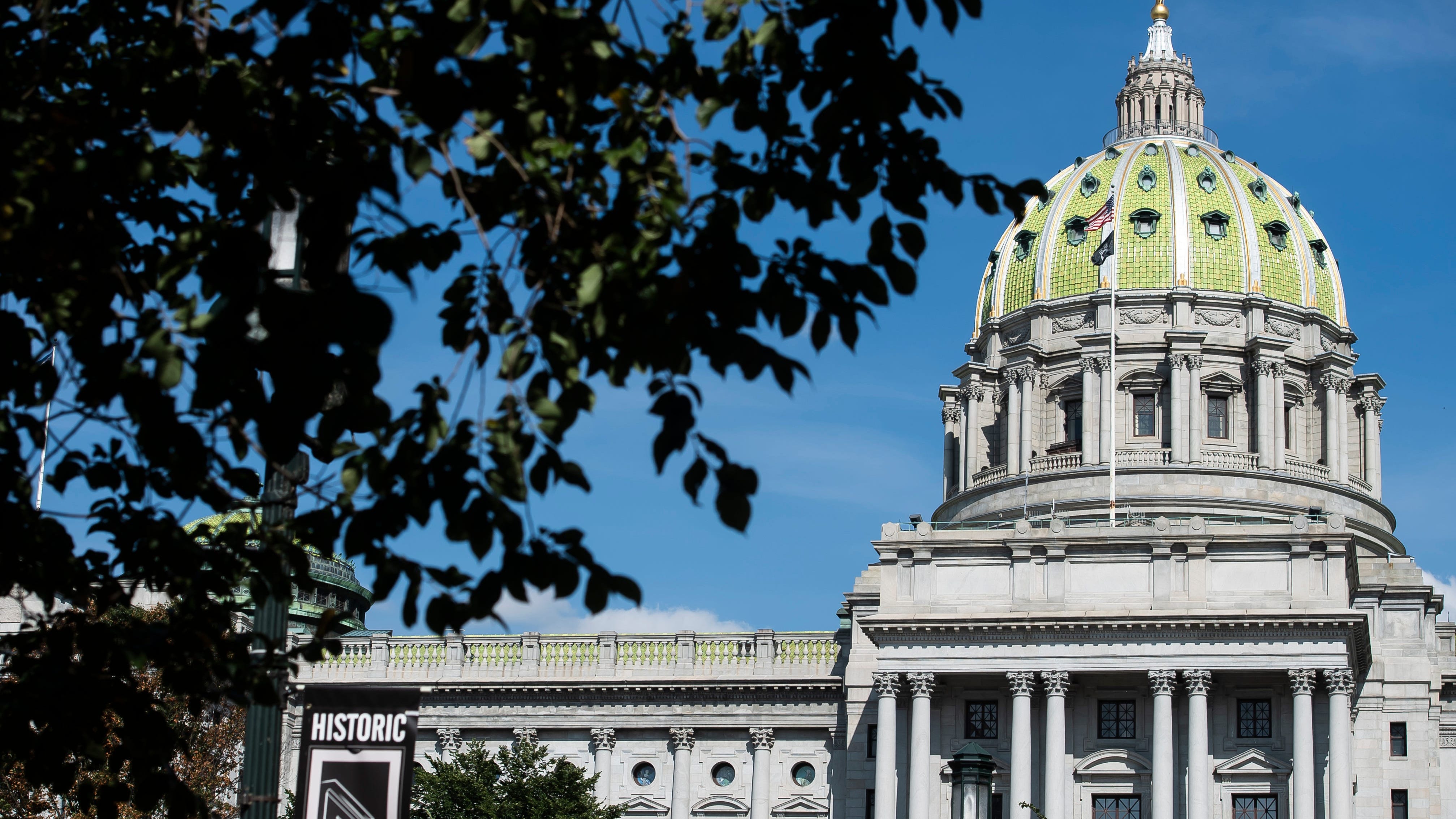 In narrowly split Pa. House, parties stick with top leaders