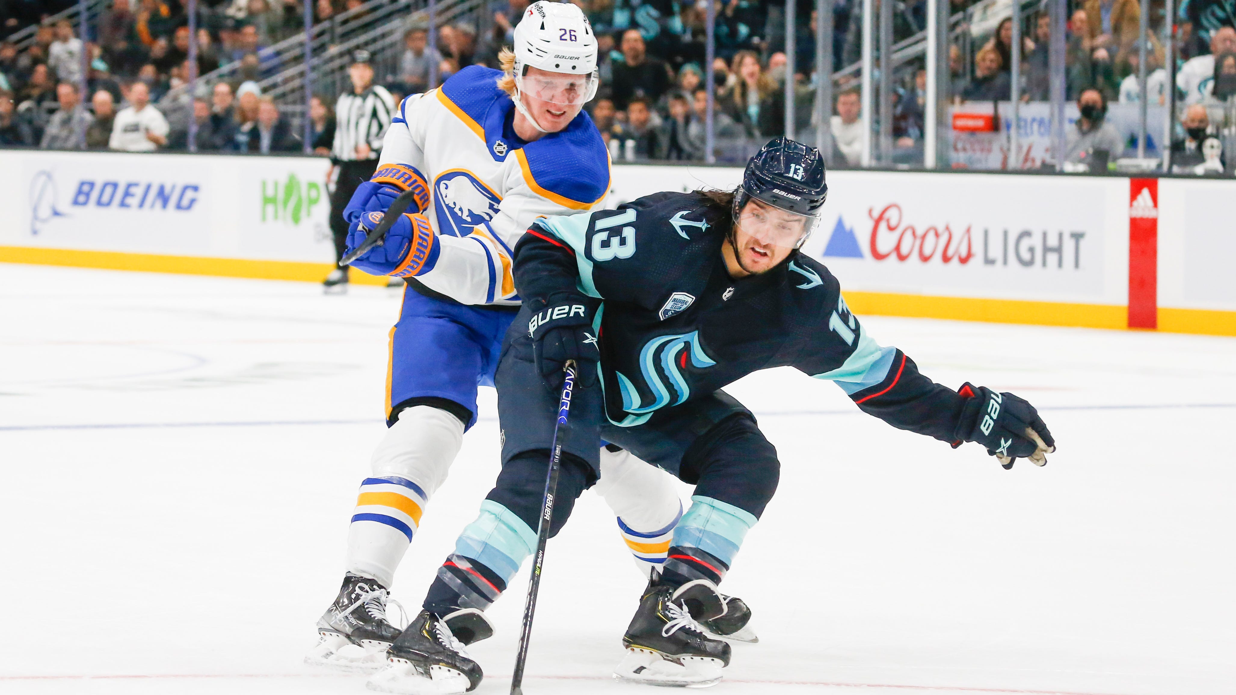 Sabres lay first egg of season in Seattle