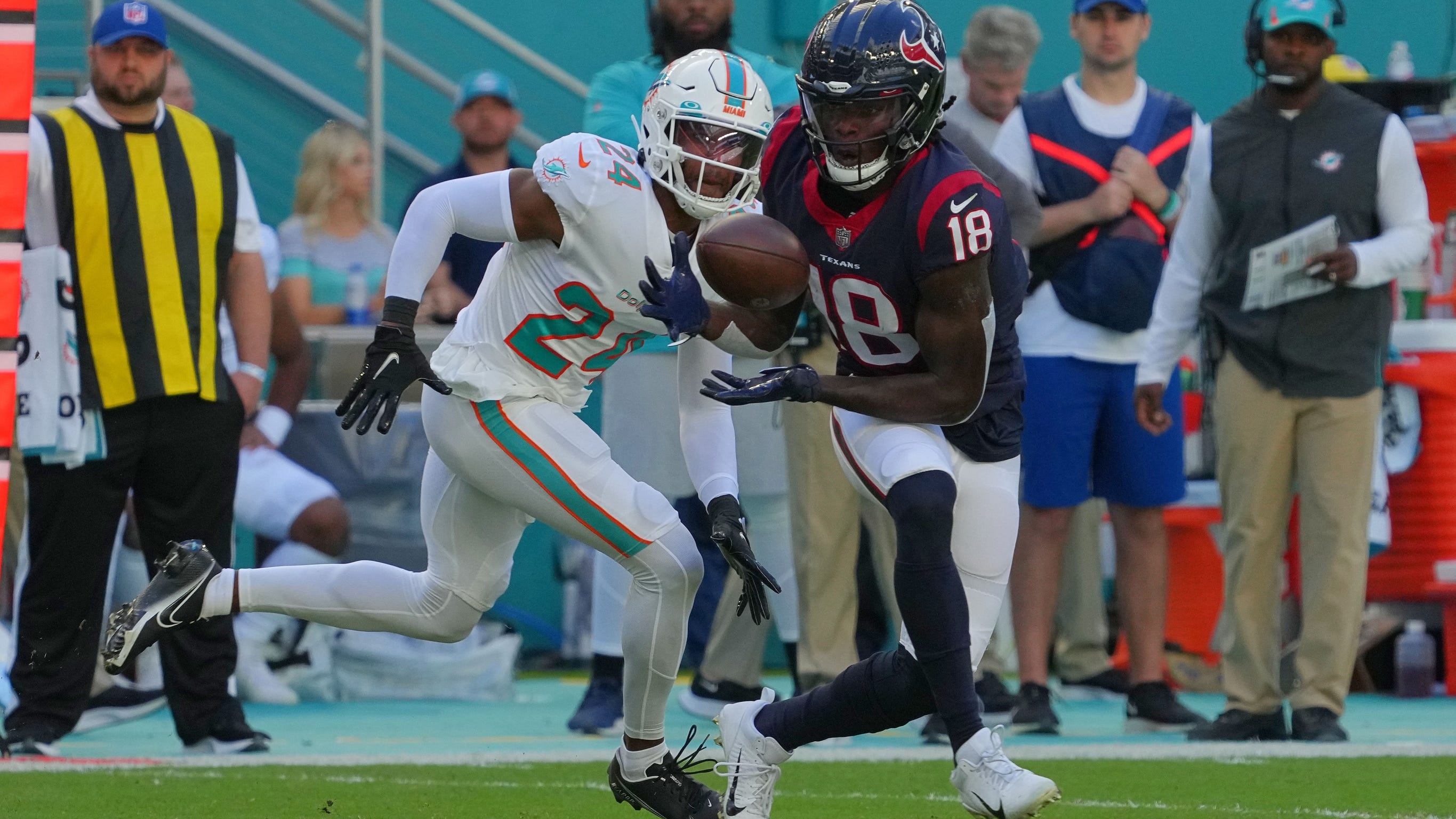 Texans WR Chris Conley diagnoses offensive woes