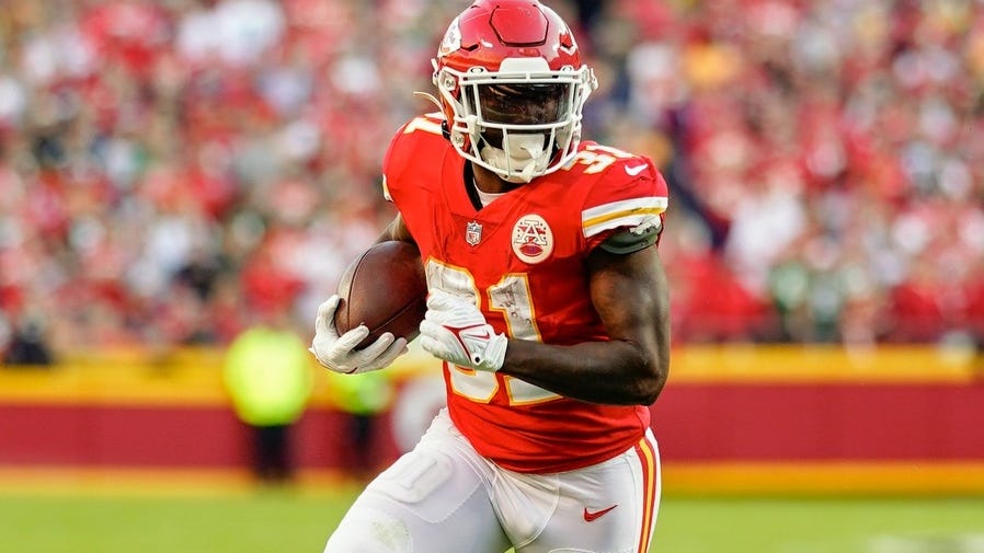 Saints sign former LSU standout Darrel Williams to bolster RB room: report
